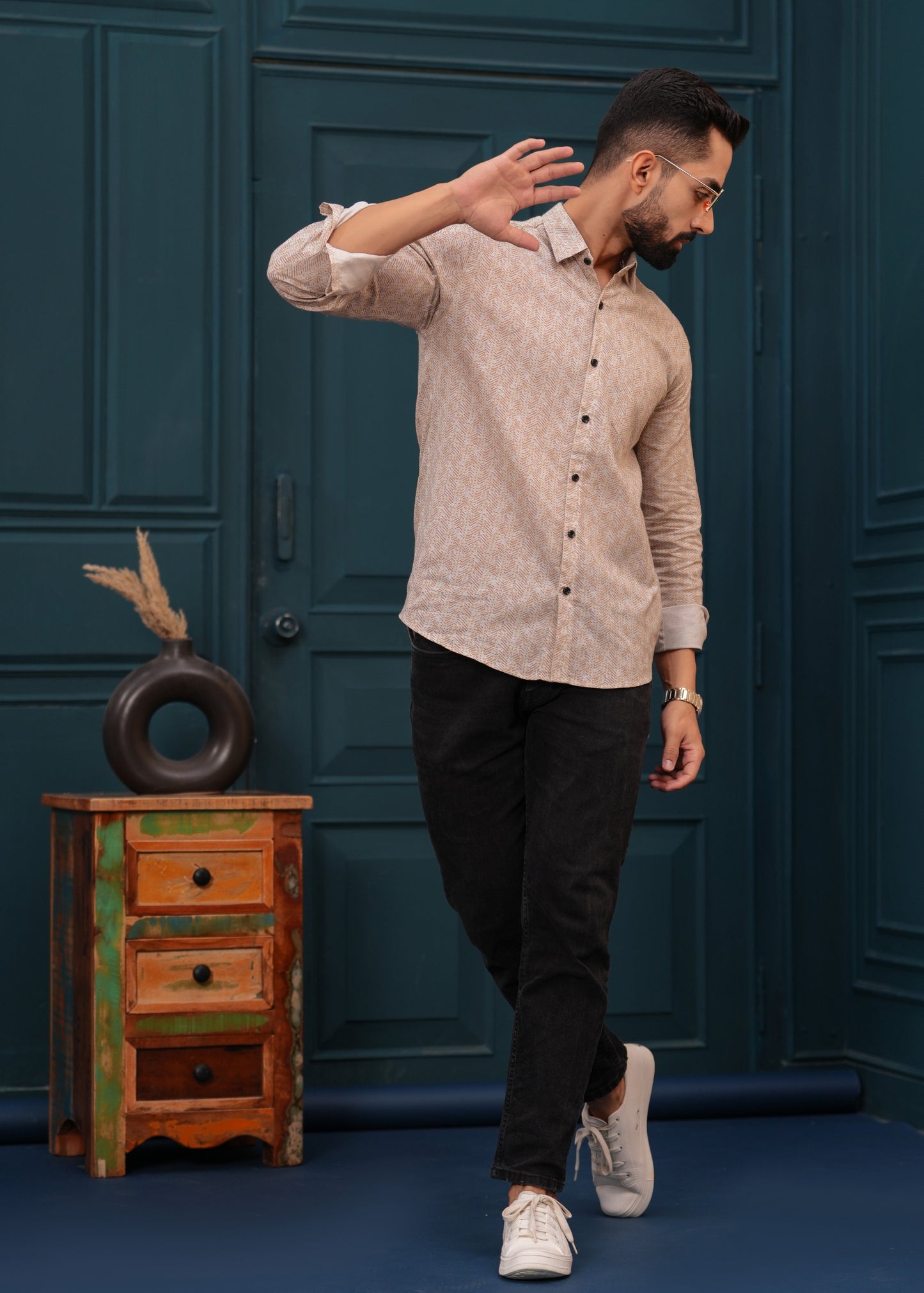 STYLISH BROWN LINE PRINTED SHIRT