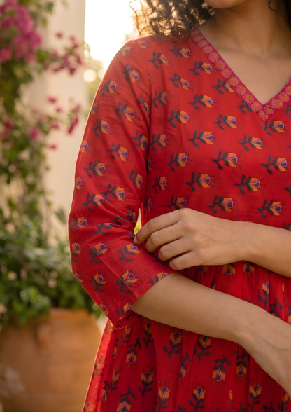 Red Floral Printed Cotton Short Kurti