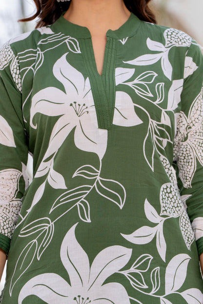 Green Floral Printed Cotton Kurta and Pant Set