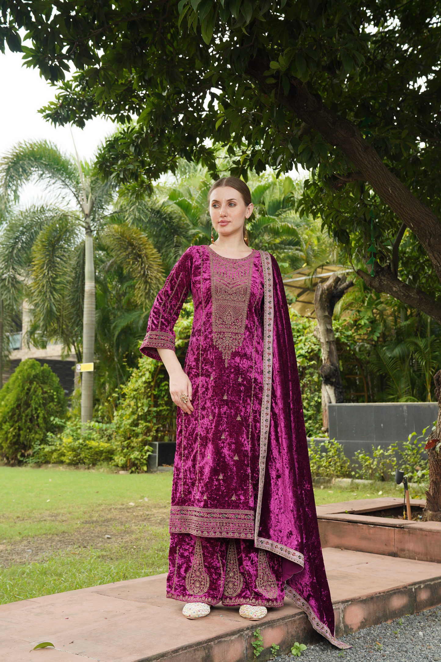 Bashful Pink Designer Velvet Pakistani Suit Set