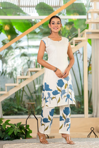 Off White Printed Cotton Flex Sleeveless Kurta and Pant Set