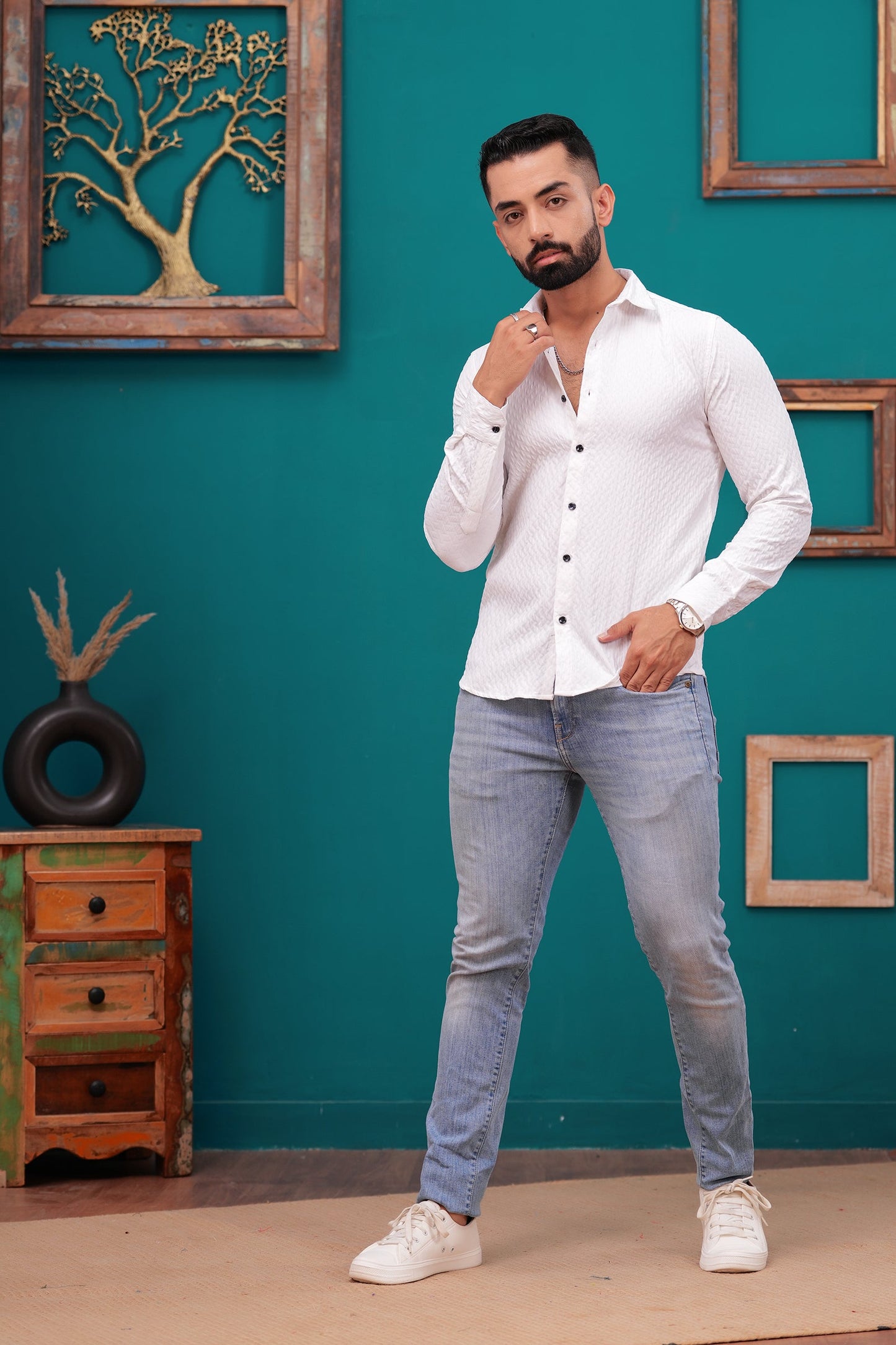 WHITE TEXTURED ROYAL LOOK SHIRT