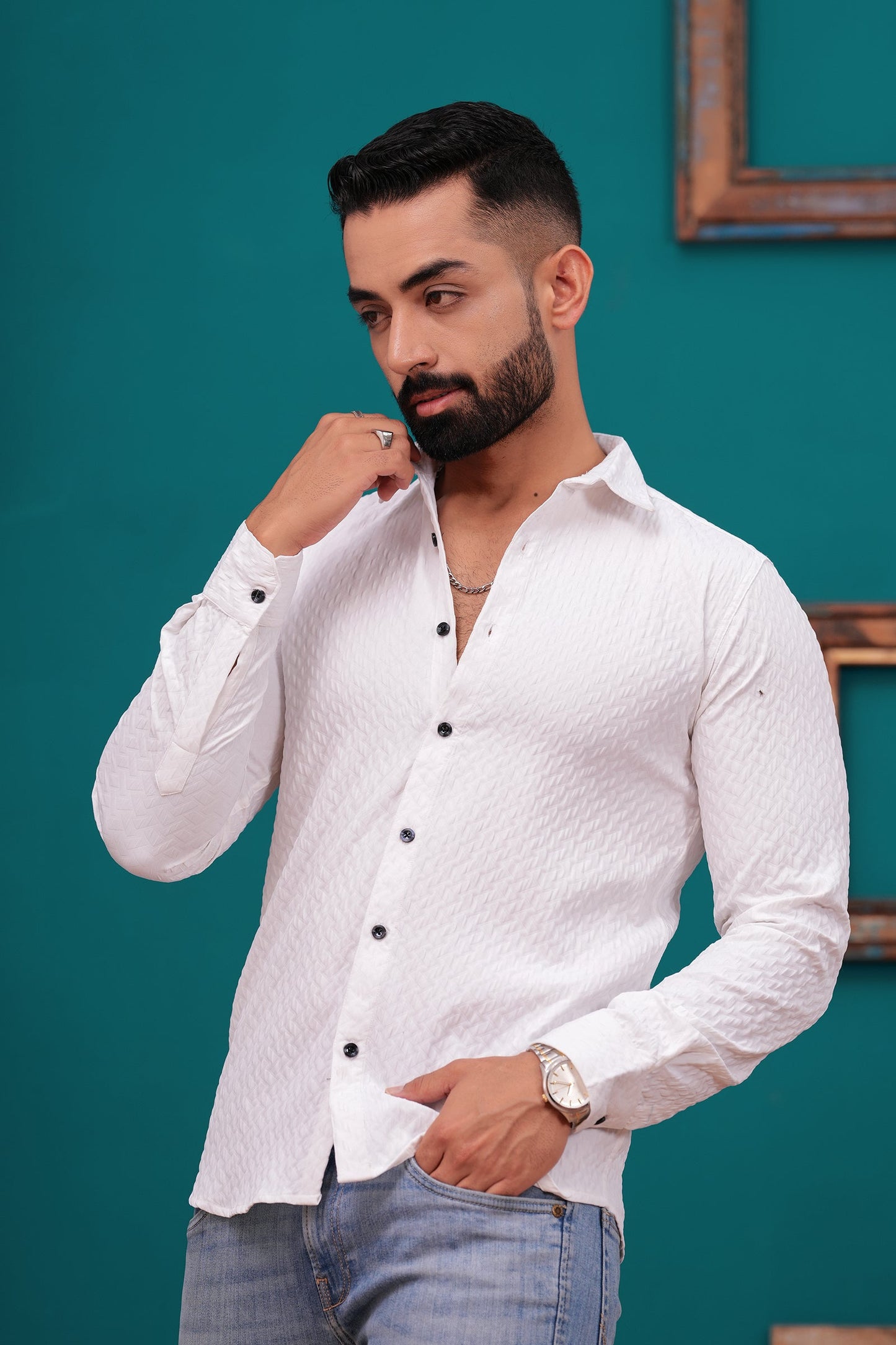 WHITE TEXTURED ROYAL LOOK SHIRT