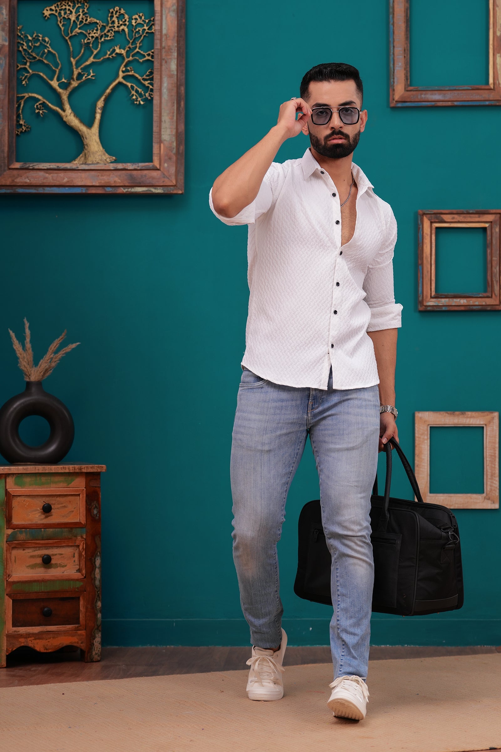 WHITE TEXTURED ROYAL LOOK SHIRT