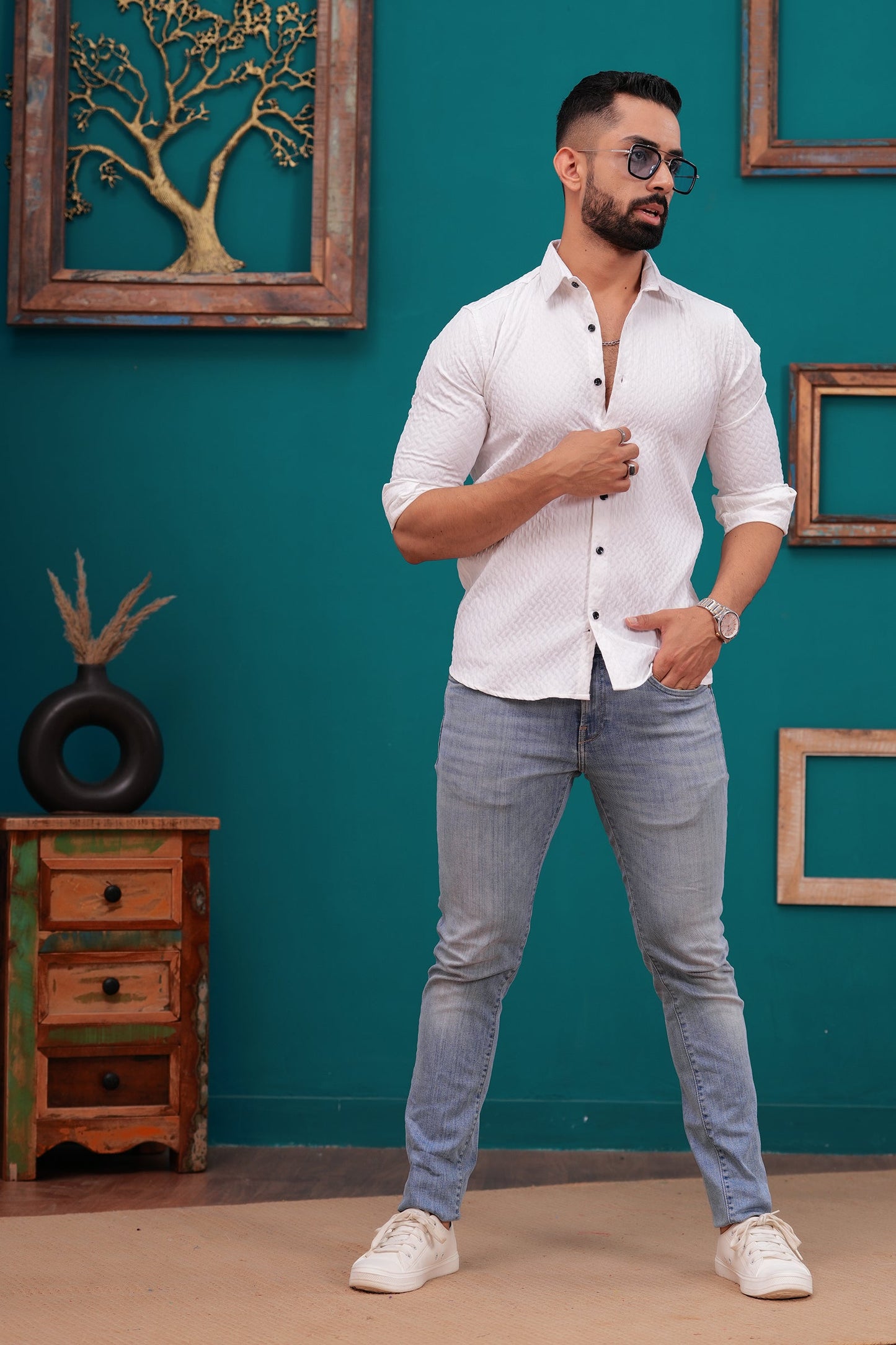 WHITE TEXTURED ROYAL LOOK SHIRT