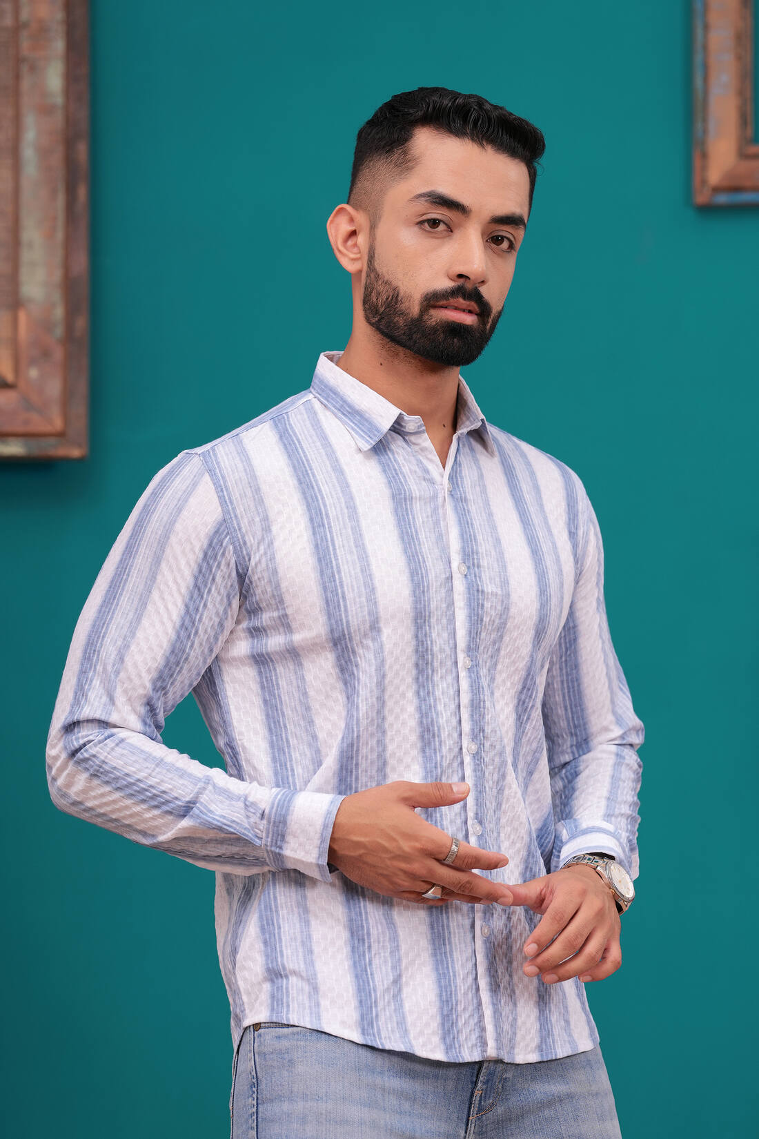 LITE BLUE STRIP LINING SHIRT
