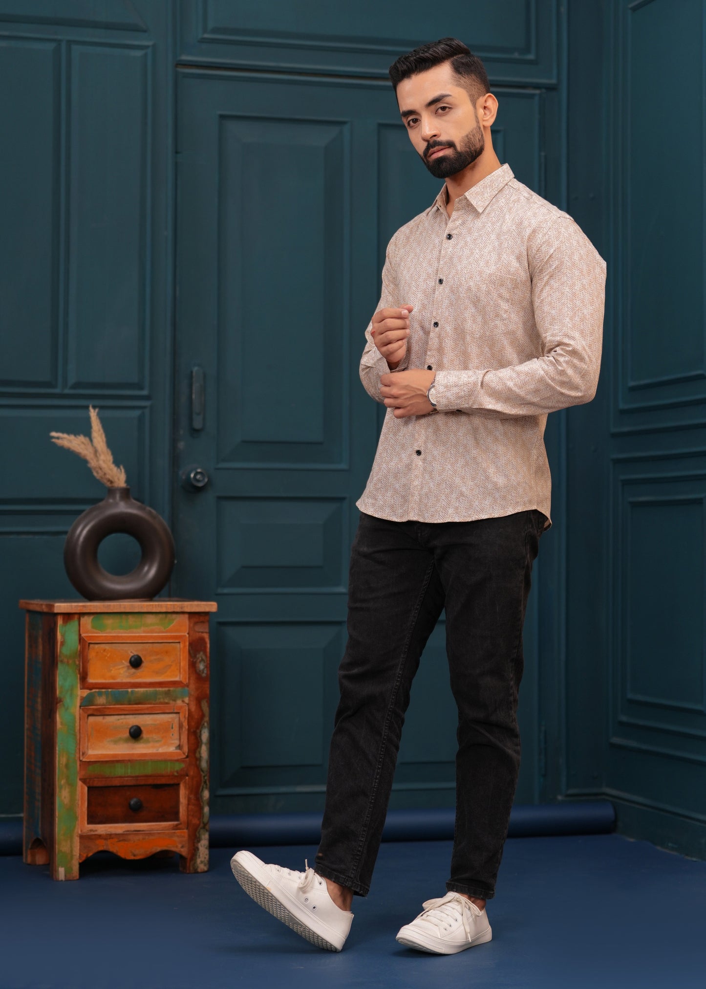 STYLISH BROWN LINE PRINTED SHIRT