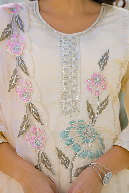 Desert Sand Embroidered Roam Sillk Suit Set with Dupatta