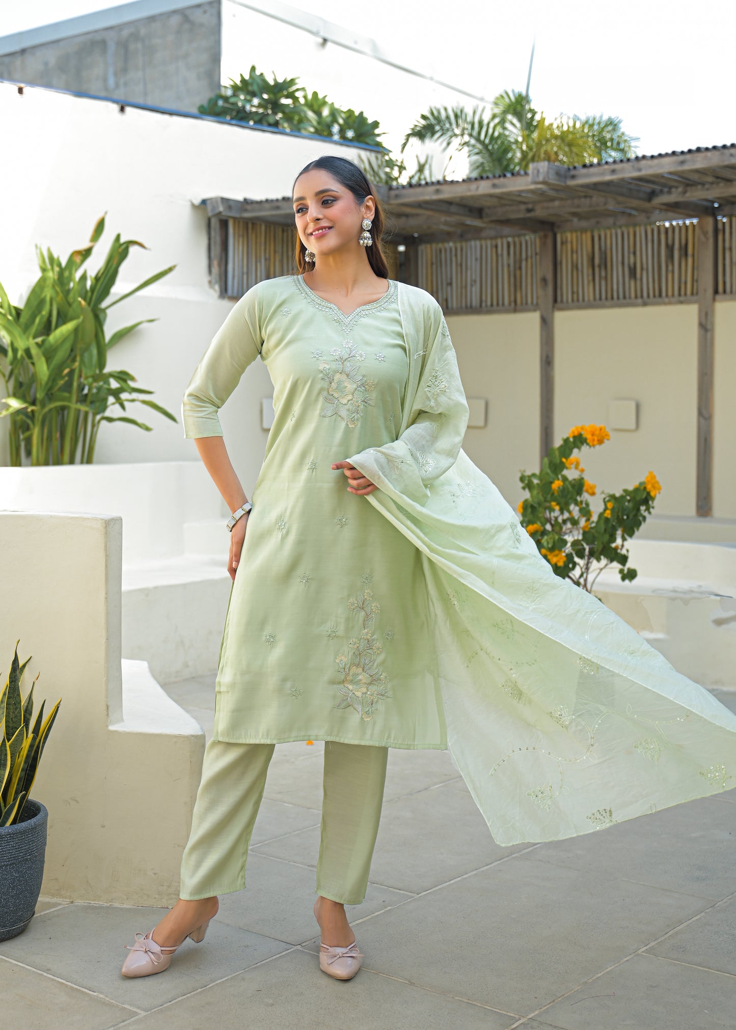 Pale Leaf Embroidered Roman Silk Kurta and Pant Set with Dupatta