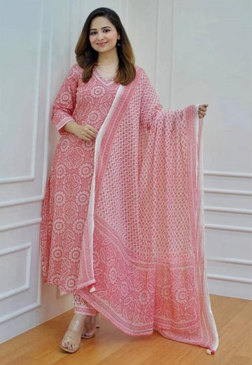 Floral Printed Kurta and Pant Set with Dupatta