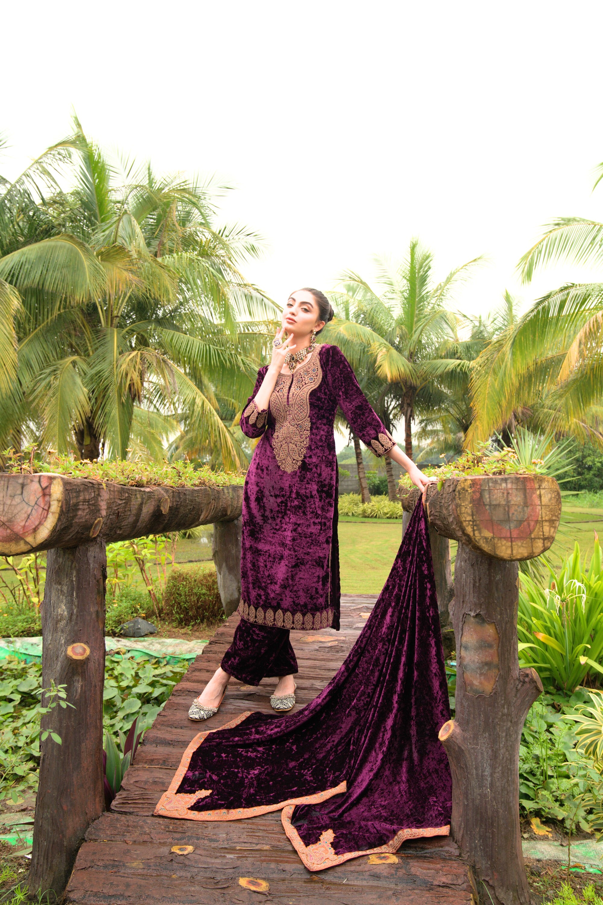 Old Mauve Designer Velvet Pakistani Suit Set